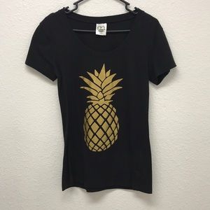 Pineapple tee